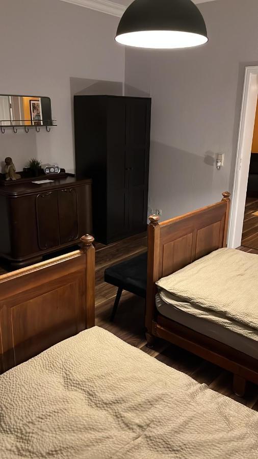 "Ferienwohnung Am Schloss" - Ferienwohnung Mit Blick Auf Das Barbyer Schloss, 5 Gehminuten Bis Zur Elbe Ngoại thất bức ảnh